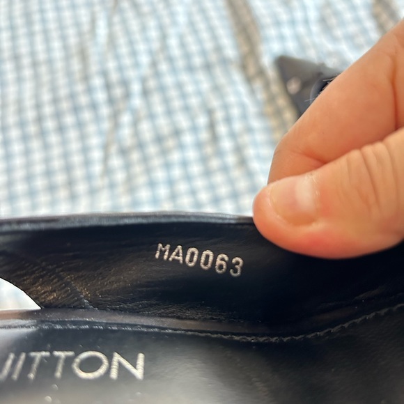 Vintage Louis Vuitton Slingback Kitten Leather Heels - Picture 3 of 12